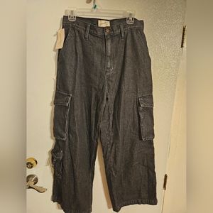 Nwt Universal Threads Cargo pants